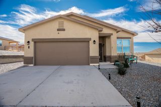 8 Camel Road, Los Lunas, NM 87031