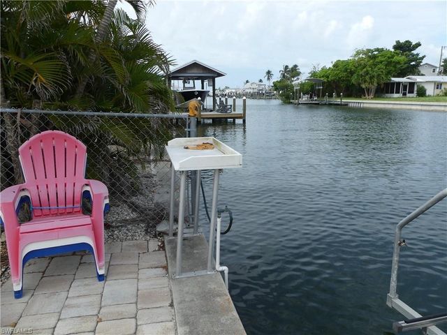 2371 Sycamore ST, St. James City, FL 33956