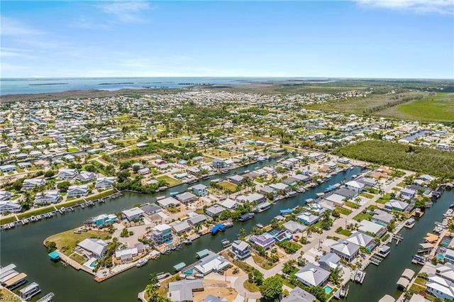 2371 Sycamore ST, St. James City, FL 33956