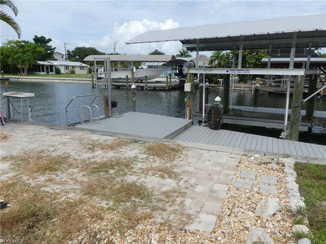 2371 Sycamore ST, St. James City, FL 33956