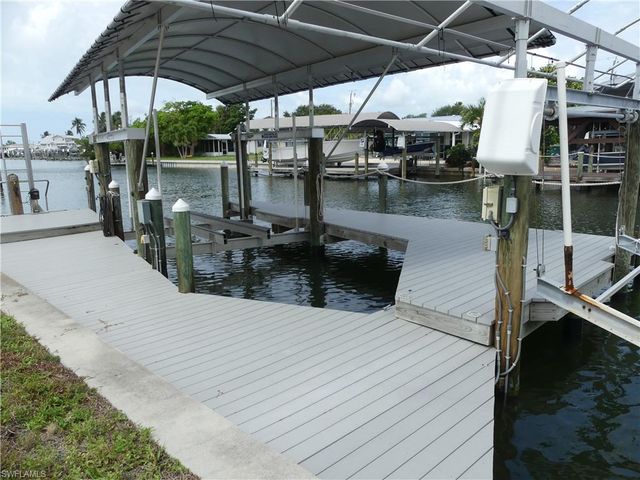 2371 Sycamore ST, St. James City, FL 33956
