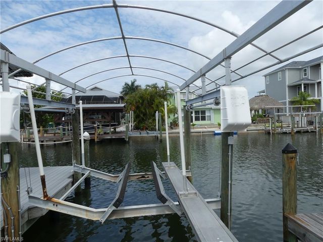 2371 Sycamore ST, St. James City, FL 33956