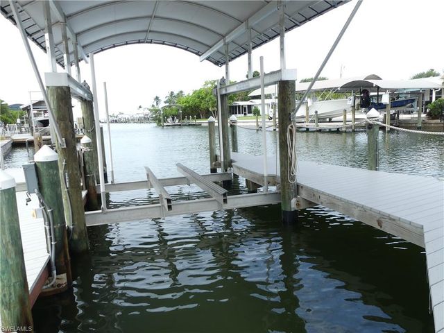 2371 Sycamore ST, St. James City, FL 33956