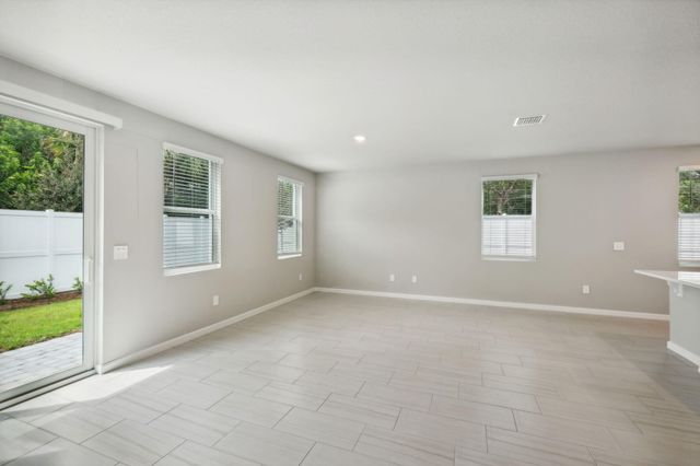 423 Salisbury Circle, Fort Pierce, FL 34982