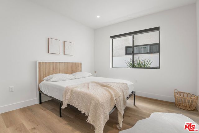 8326 Blackburn Avenue 203, Los Angeles, CA 90048