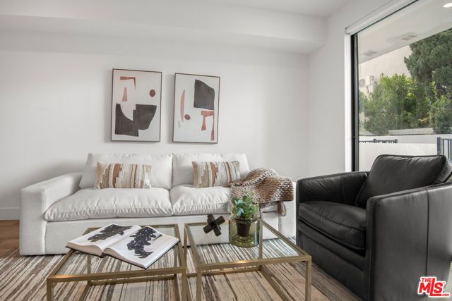 8326 Blackburn Avenue 203, Los Angeles, CA 90048