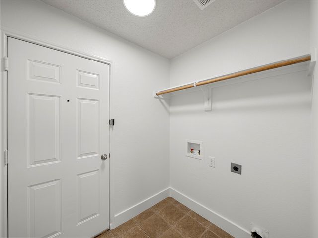 526 Wyoming Drive, Murphy, TX 75094