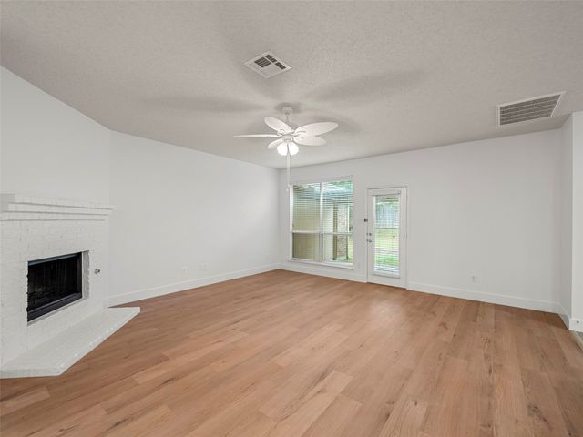 526 Wyoming Drive, Murphy, TX 75094