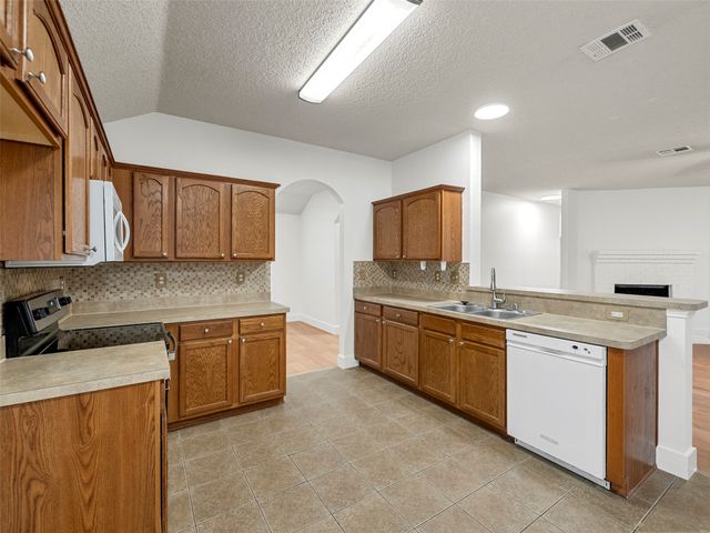 526 Wyoming Drive, Murphy, TX 75094