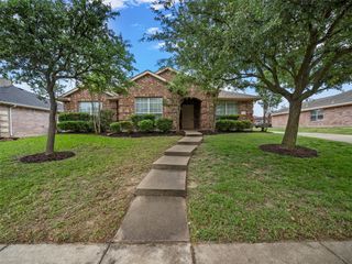 526 Wyoming Drive, Murphy, TX 75094