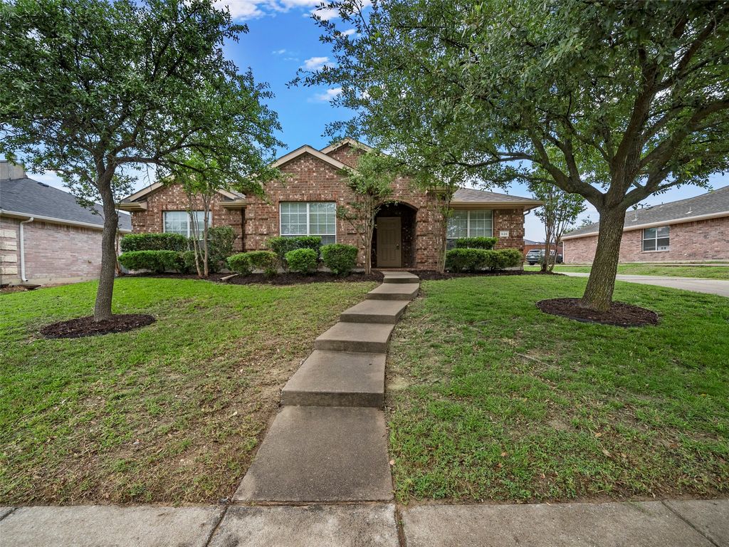 526 Wyoming Drive, Murphy, TX 75094