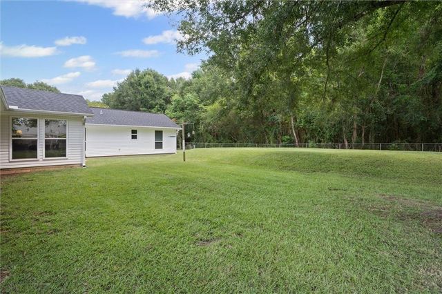 8871 Green Valley Drive, Theodore, AL 36582