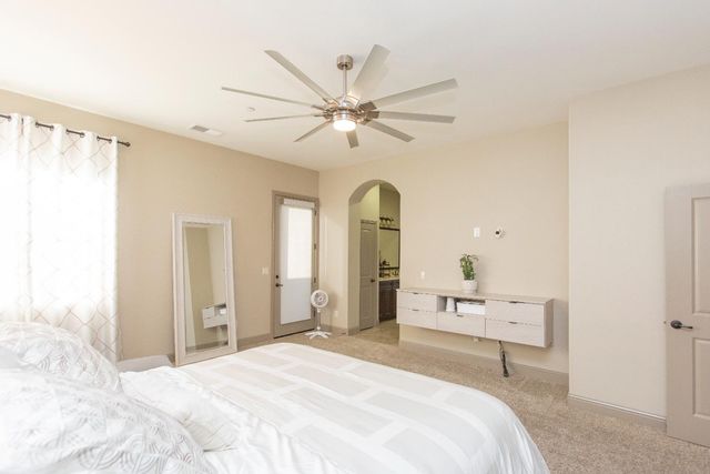 4647 Falcon Crest Way, Turlock, CA 95382