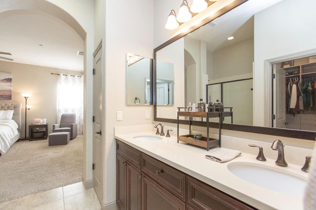 4647 Falcon Crest Way, Turlock, CA 95382