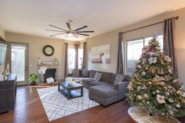 4647 Falcon Crest Way, Turlock, CA 95382