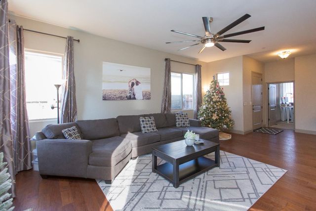 4647 Falcon Crest Way, Turlock, CA 95382