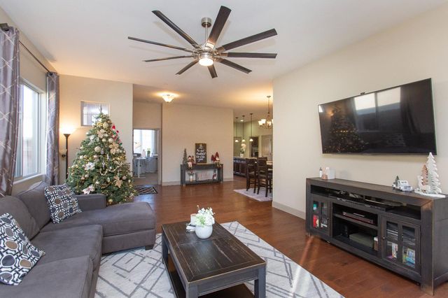 4647 Falcon Crest Way, Turlock, CA 95382