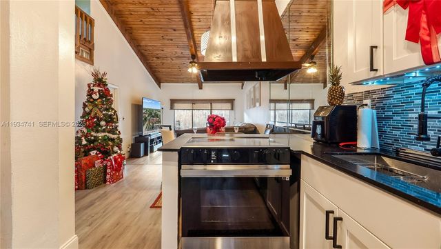 7481 NW 33rd St 7481, Lauderhill, FL 33319