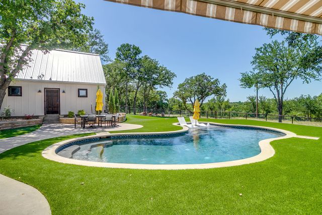 1410 Ellis Road, Weatherford, TX 76088