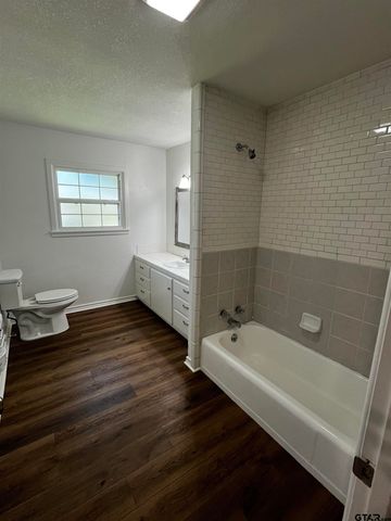 9457 Orchard Dr, Tyler, TX 75704