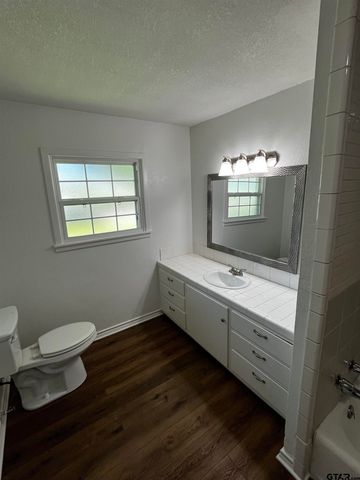 9457 Orchard Dr, Tyler, TX 75704