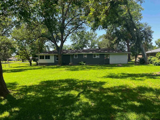 9457 Orchard Dr, Tyler, TX 75704