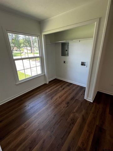 9457 Orchard Dr, Tyler, TX 75704