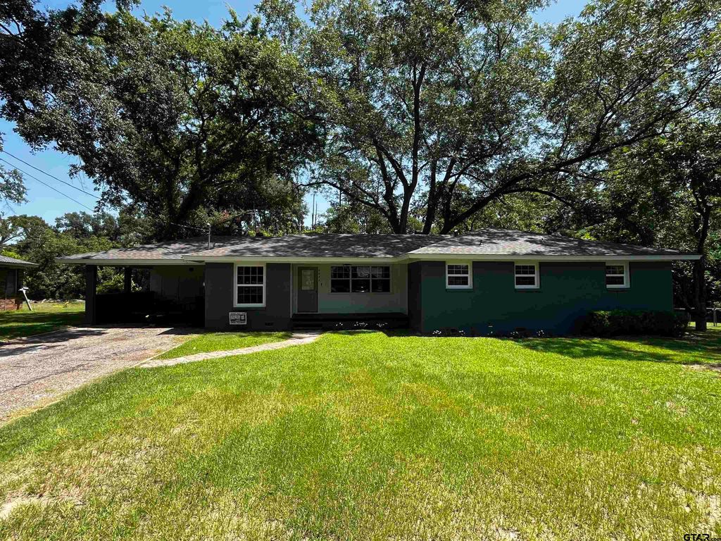 9457 Orchard Dr, Tyler, TX 75704