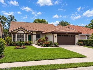 268 Countryside DR, Naples, FL 34104