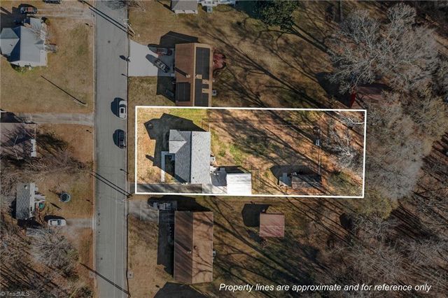 1217 Border Street, Burlington, NC 27217