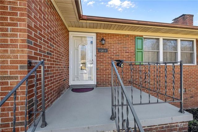 1217 Border Street, Burlington, NC 27217