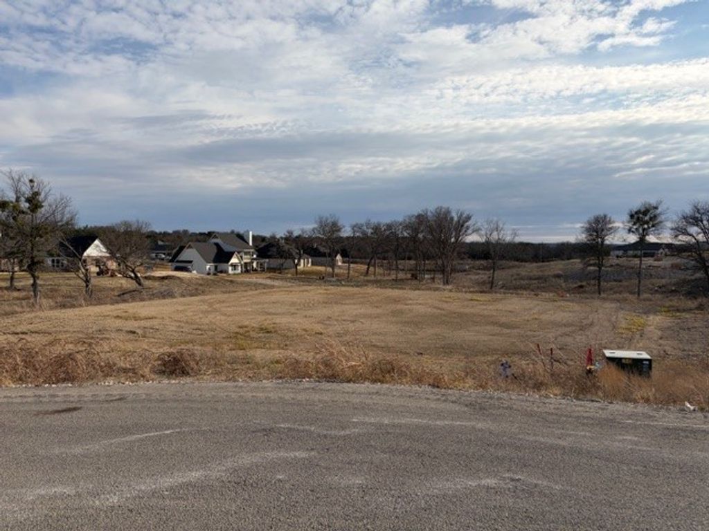 840 Wind River Pass, Azle, TX 76020