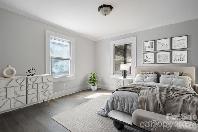 204 22nd Avenue NE, Hickory, NC 28601