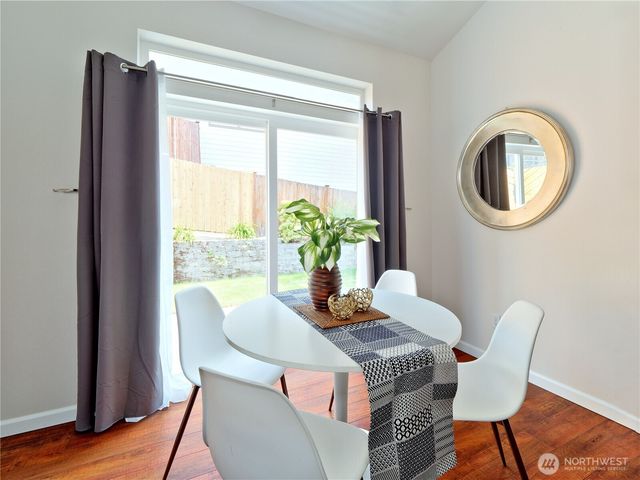 1808 Pierce Avenue NE, Renton, WA 98056