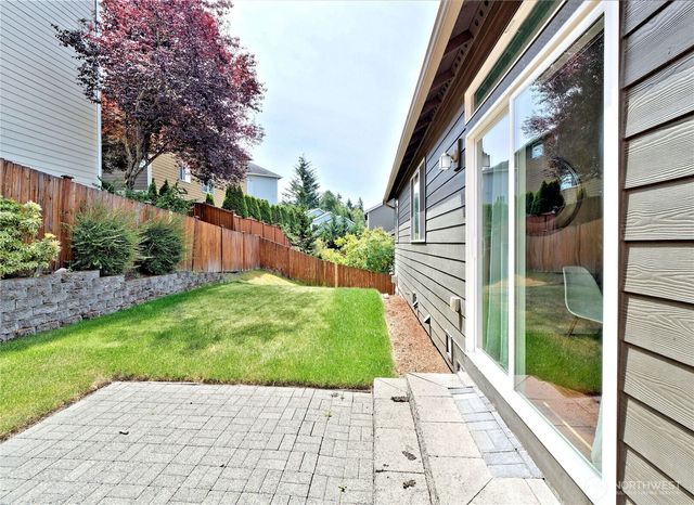 1808 Pierce Avenue NE, Renton, WA 98056