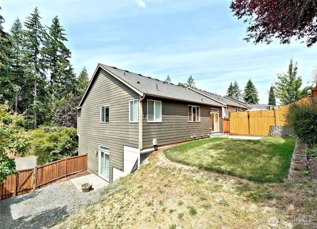1808 Pierce Avenue NE, Renton, WA 98056