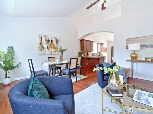 1808 Pierce Avenue NE, Renton, WA 98056