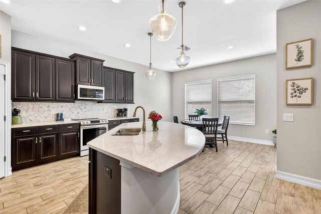 33142 CYPRESS BEND, Wesley Chapel, FL 33545