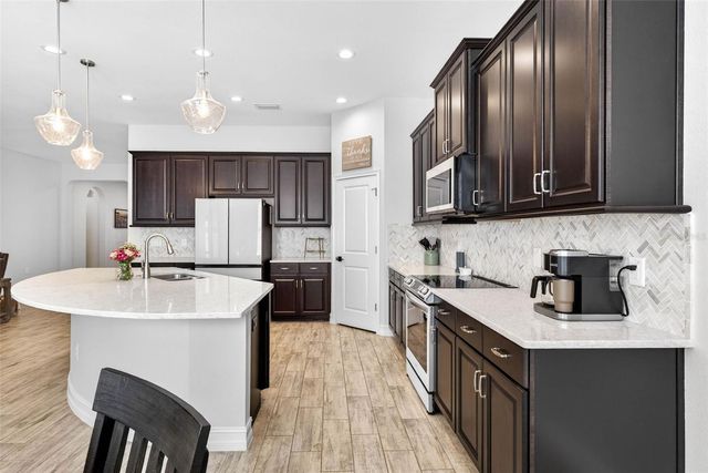 33142 CYPRESS BEND, Wesley Chapel, FL 33545