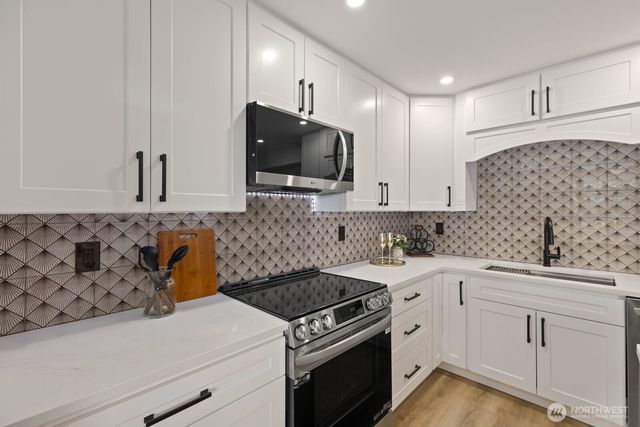 133 N 205th Street, Shoreline, WA 98133