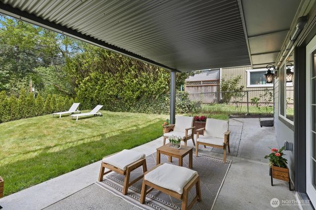 133 N 205th Street, Shoreline, WA 98133