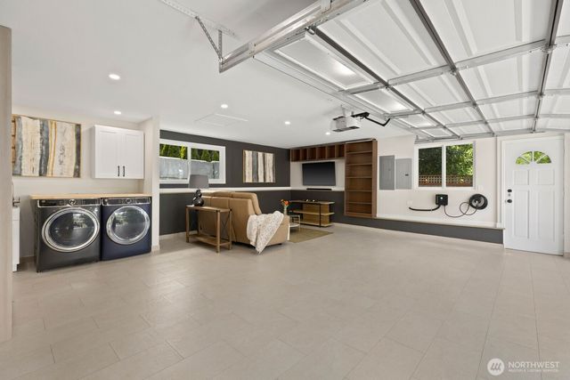 133 N 205th Street, Shoreline, WA 98133