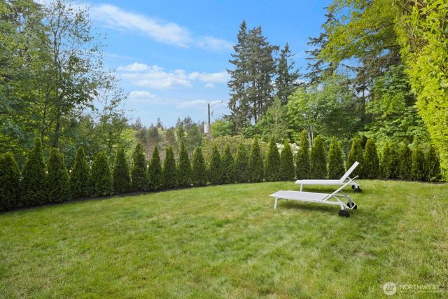 133 N 205th Street, Shoreline, WA 98133