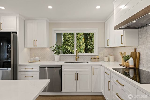 133 N 205th Street, Shoreline, WA 98133