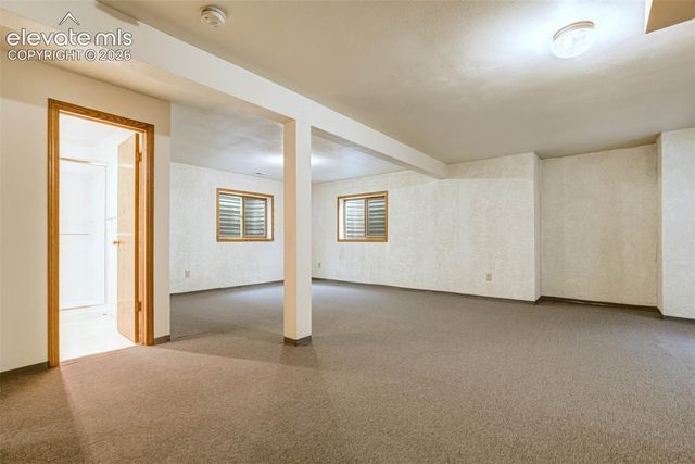 2170 Heatherdale Drive, Colorado Springs, CO 80915
