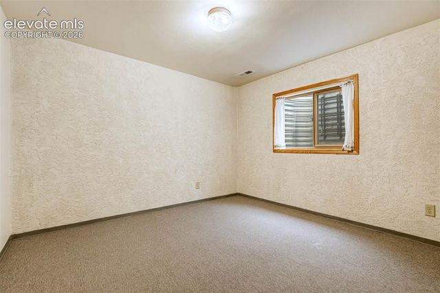 2170 Heatherdale Drive, Colorado Springs, CO 80915