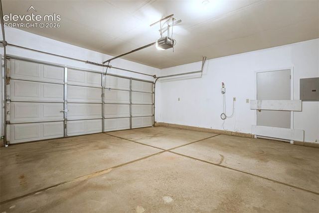 2170 Heatherdale Drive, Colorado Springs, CO 80915