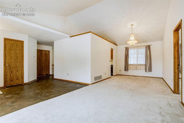 2170 Heatherdale Drive, Colorado Springs, CO 80915