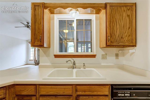 2170 Heatherdale Drive, Colorado Springs, CO 80915