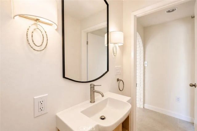 1026 Avenue A, Redondo Beach, CA 90277